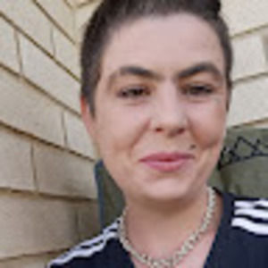 Meet your Posher, Toni harley